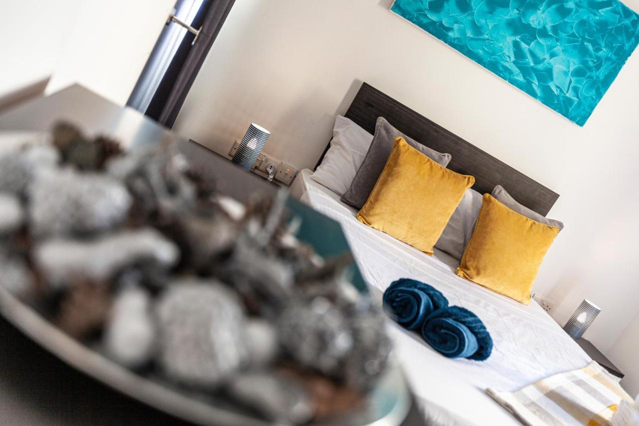 Z4 - Seafront Apartment Сейнт Полс Бей Екстериор снимка