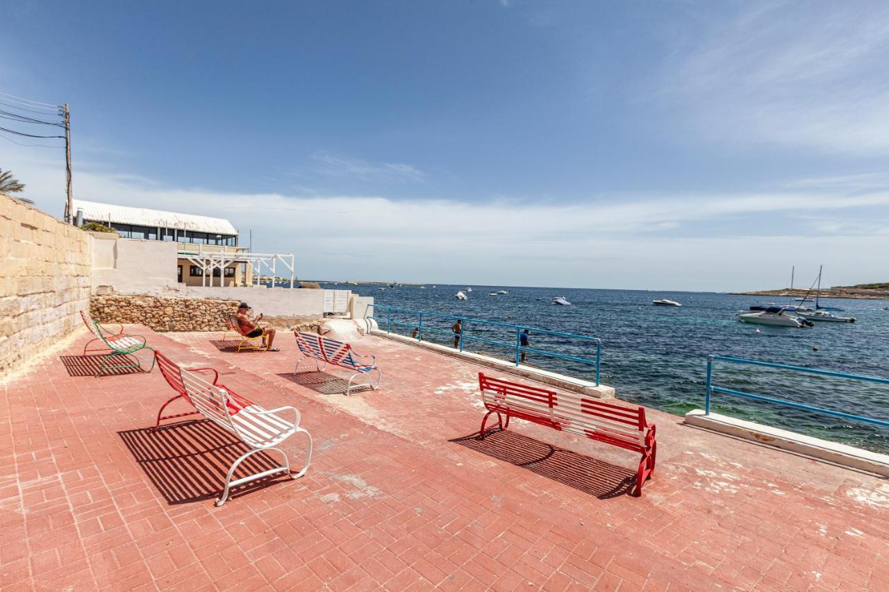 Z4 - Seafront Apartment Сейнт Полс Бей Екстериор снимка